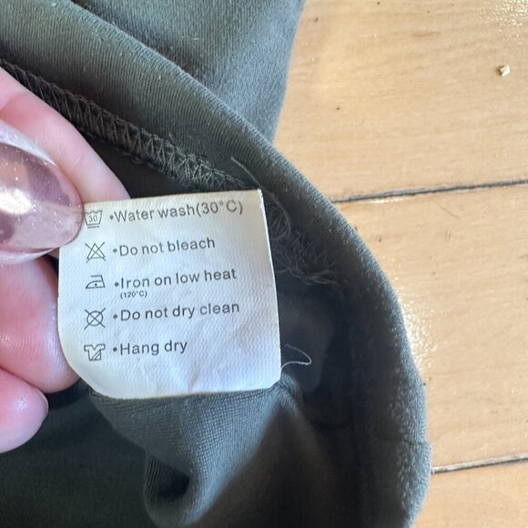 REORIA DOuble Layer Smoothing High Neck Crop Top Size Small Olive Green - Picture 5 of 6